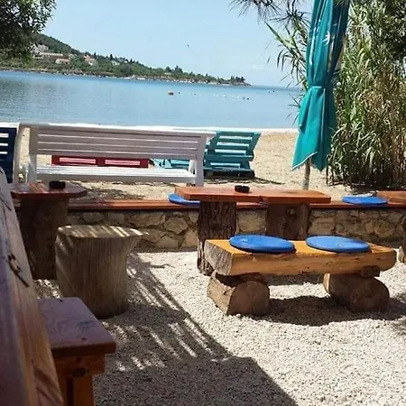 Apartman Sunset Sutomiscica